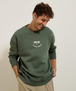 Riverstoneattire.shop0d0a4d20fc 1