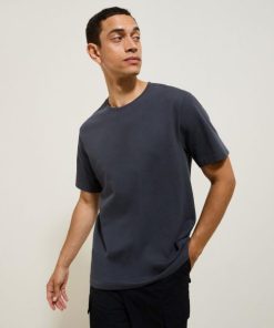 Riverstoneattire.shopcefc3f1936 1